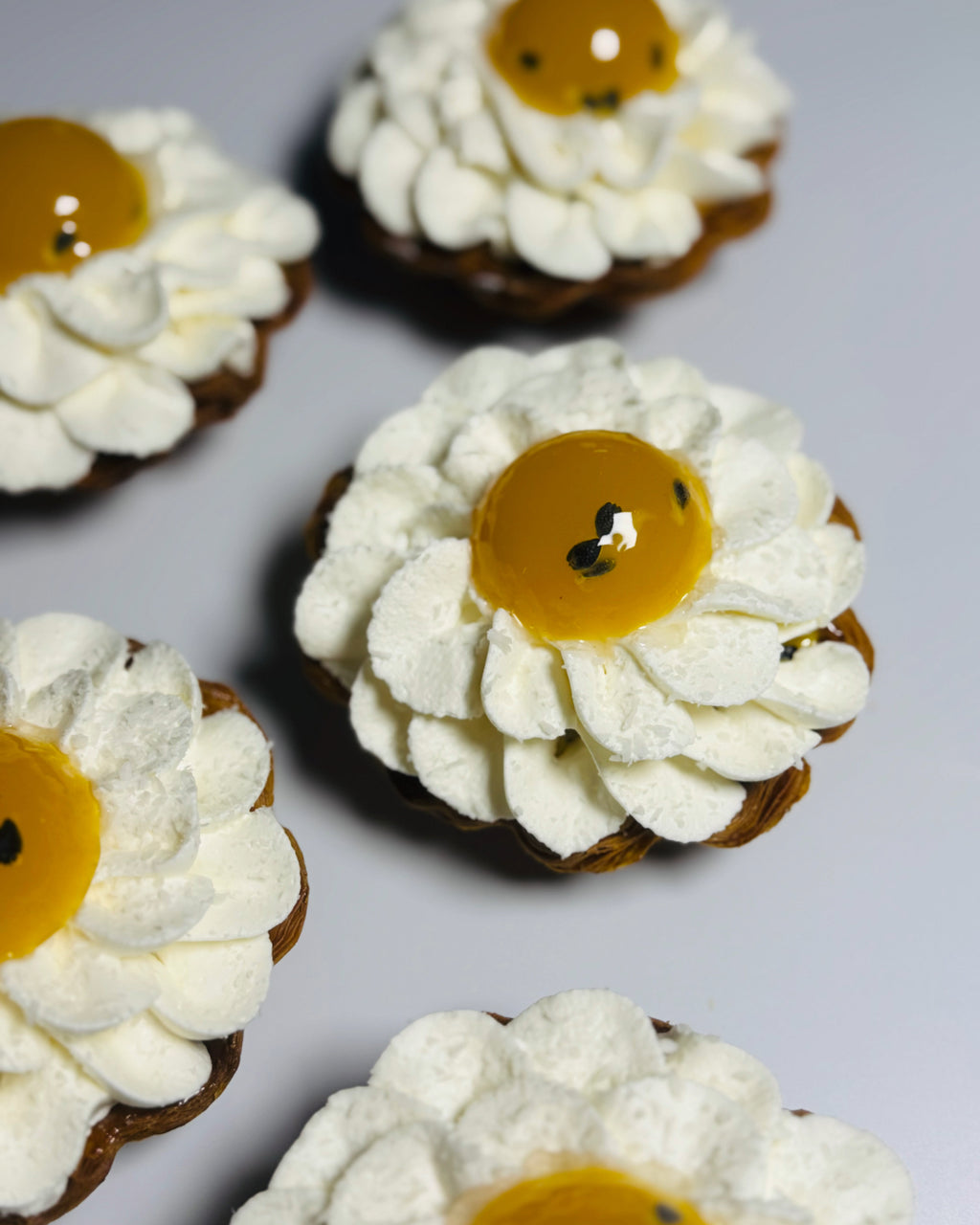 法式熱情果椰子香緹酥皮撻 French Passion Fruit & Coconut Chantilly Feuilleté Tart