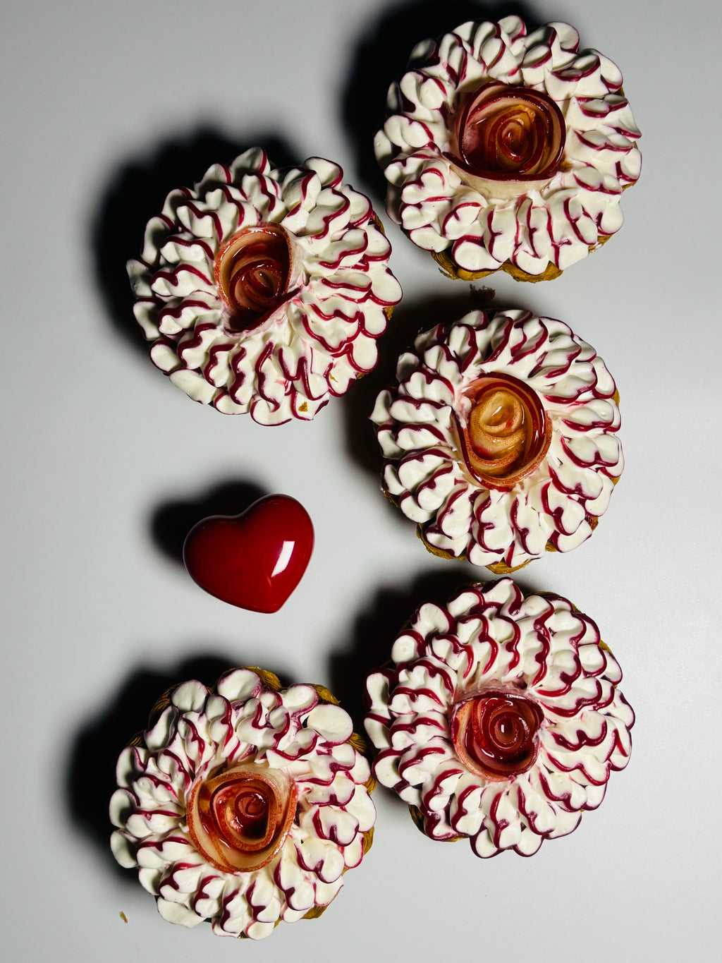 緋紅白桃酥皮撻
Crimson & White Peach Feuilleté Tart
