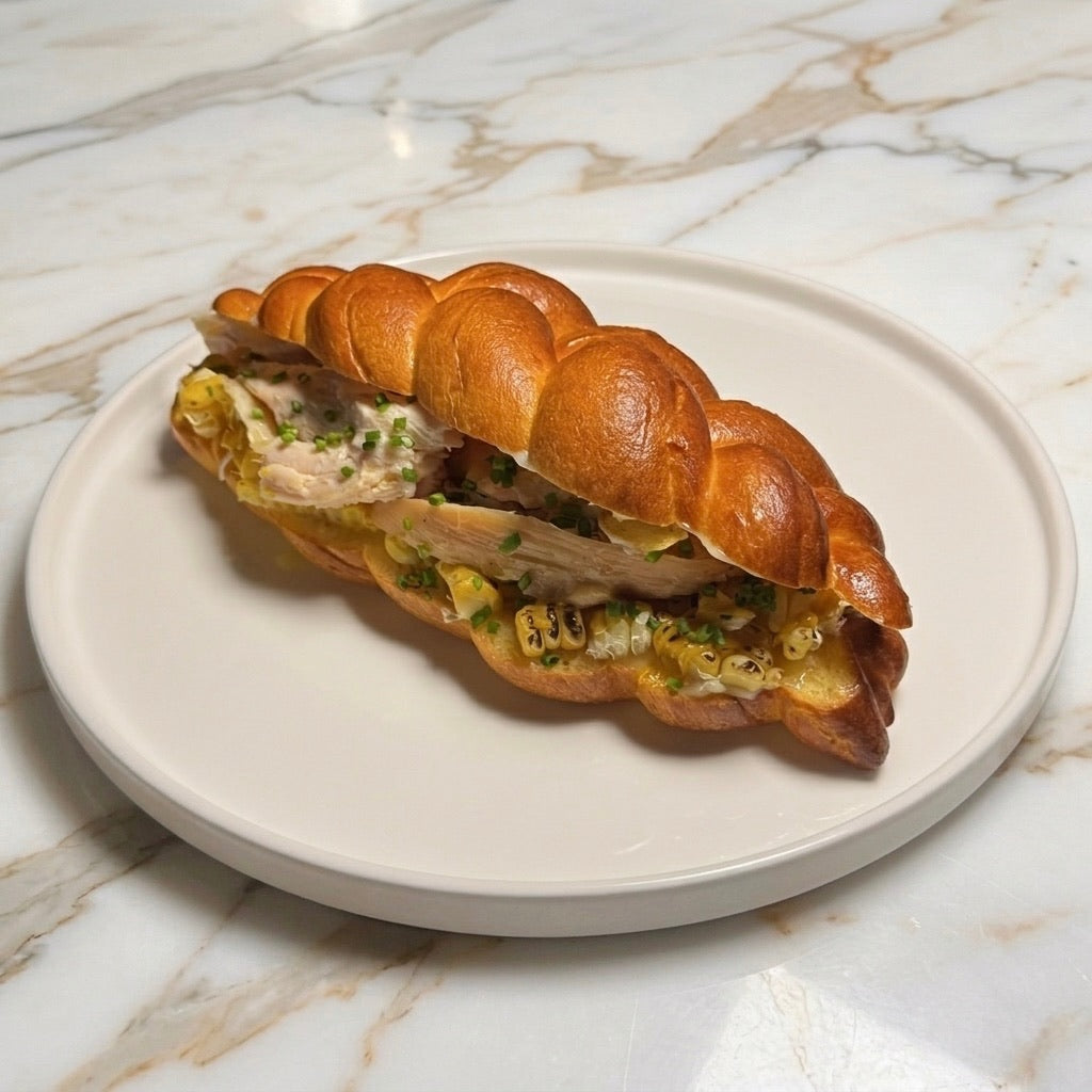 蜜芥炙燒粟米嫩雞布里歐 Honey Mustard Grilled Corn Chicken Brioche