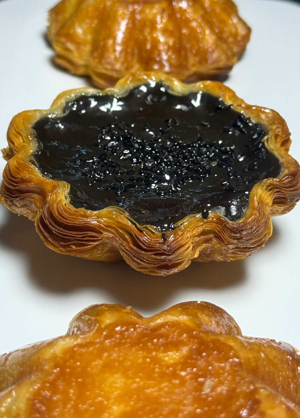 黑芝麻麻糬布丁撻 Black Sesame Mochi Flan pâtissier